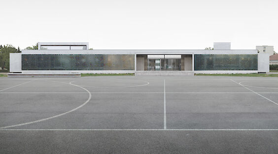 Title: Hirzenbach 3