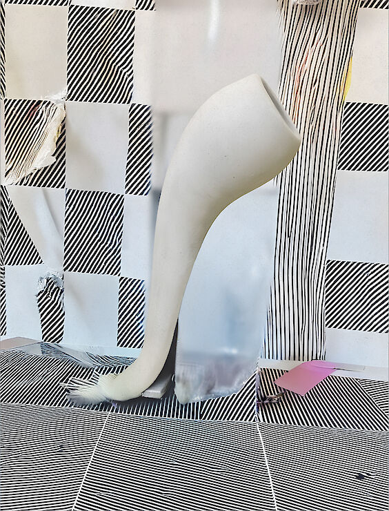 Title: V_827-06_01-01